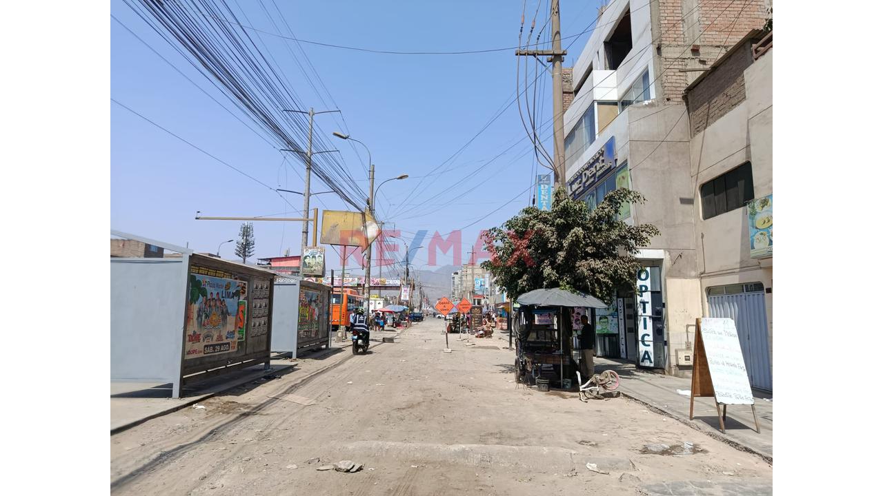 Oficina En Alquiler En El 3Er Piso En Plena Avenida Naranjal - 2