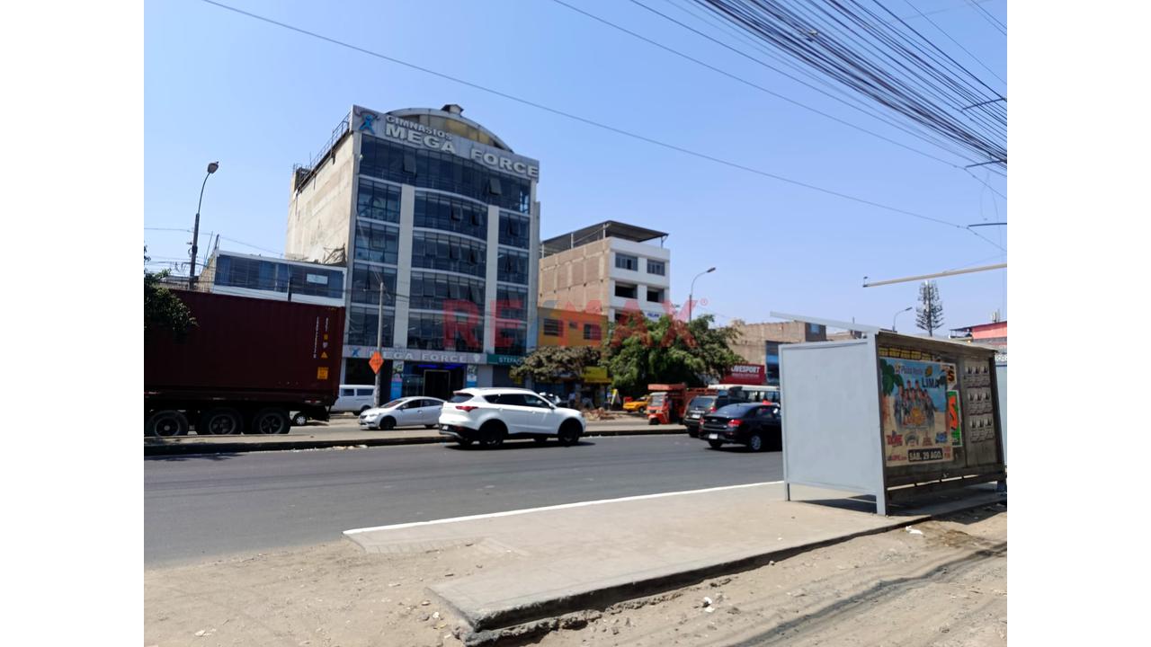 Oficina En Alquiler En El 3Er Piso En Plena Avenida Naranjal - 4