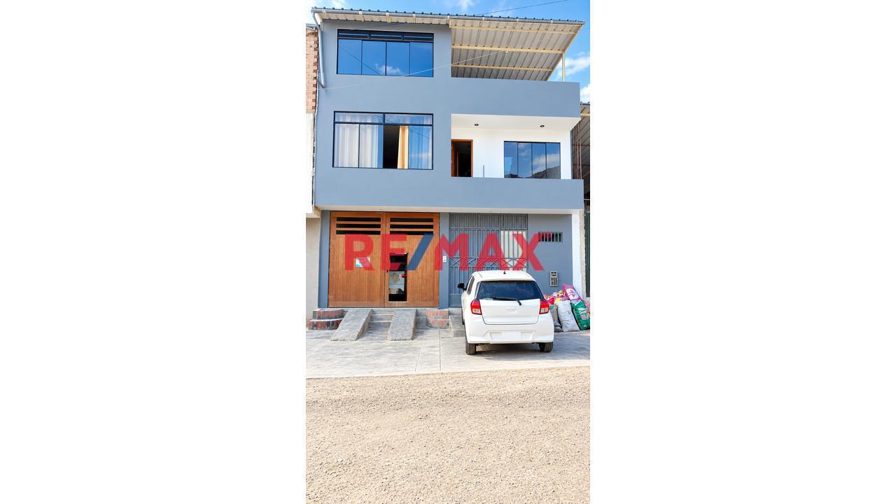 Casa Multifamiliar 3 Pisos Vivienda - Inversion
