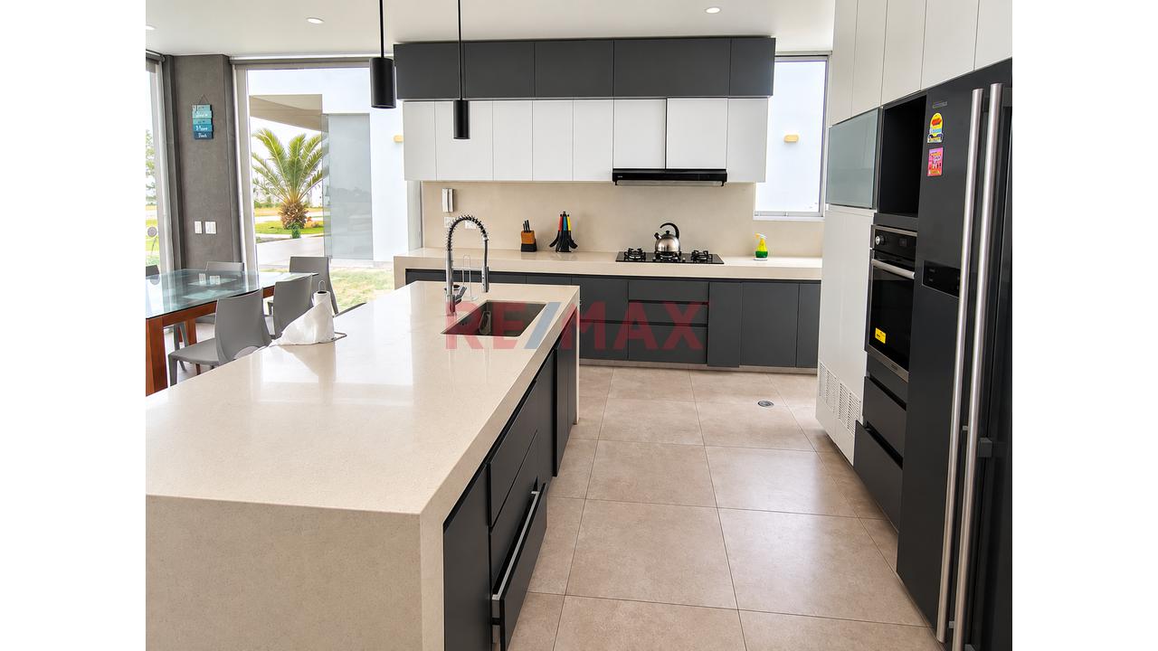 Venta Da Casa De Playa En Condominio Mallorca - Asia Con 2 Piscinas Y 2 Estacionamientos — foto 4