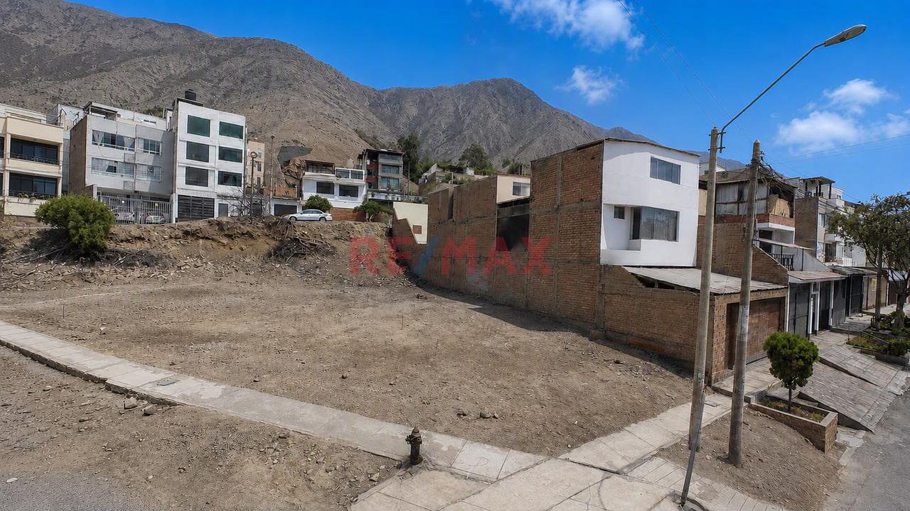 🏡 Terreno Con Doble Frente En La Molina – 240 M² Cerca Al Parque Ecológico - 1