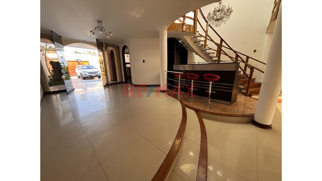 Alquiler De Casa | El Golf | Frente Al Hotel Costa Del Sol — foto 4