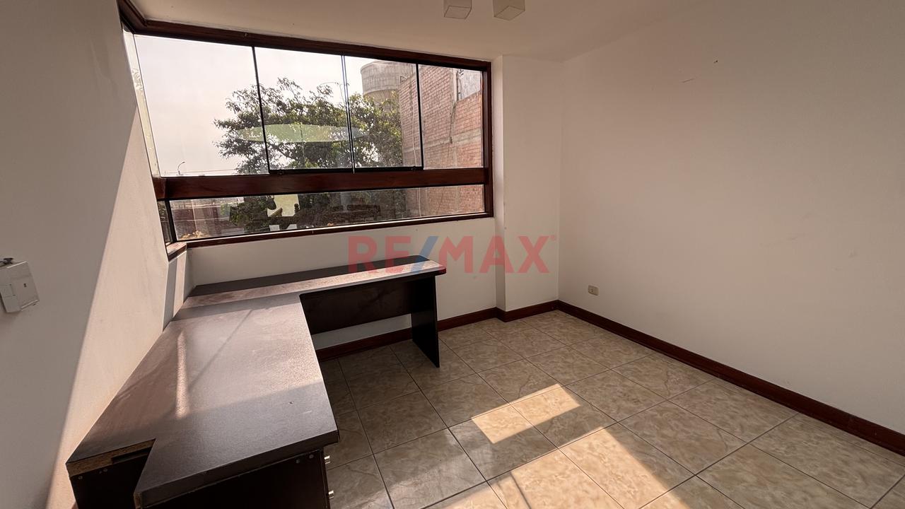 Alquiler De Casa | El Golf | Frente Al Hotel Costa Del Sol - 20