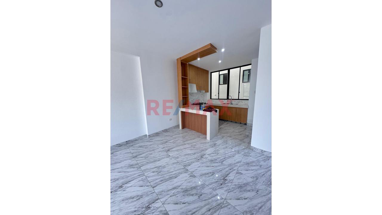 Lindo Y Acogedor Departamento En Alquier ¡A Estrenar ! En Urb.  Los Corales I  Segunda Etapa  (Piso 2) - 3