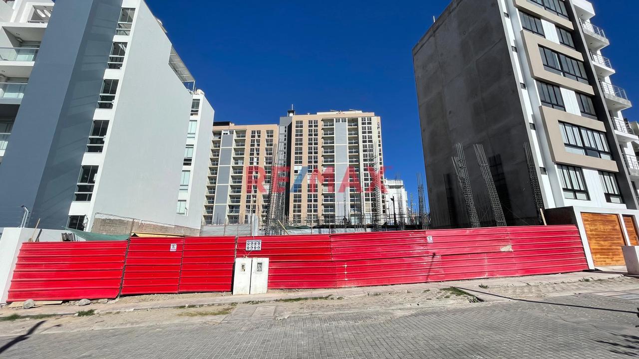 Vendo Departamento Frente A Parque Urb Cerrada