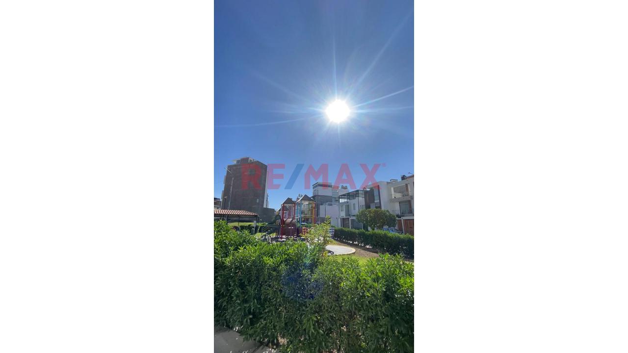 Vendo Duplex Frente A Parque Urb Cerrada - 6