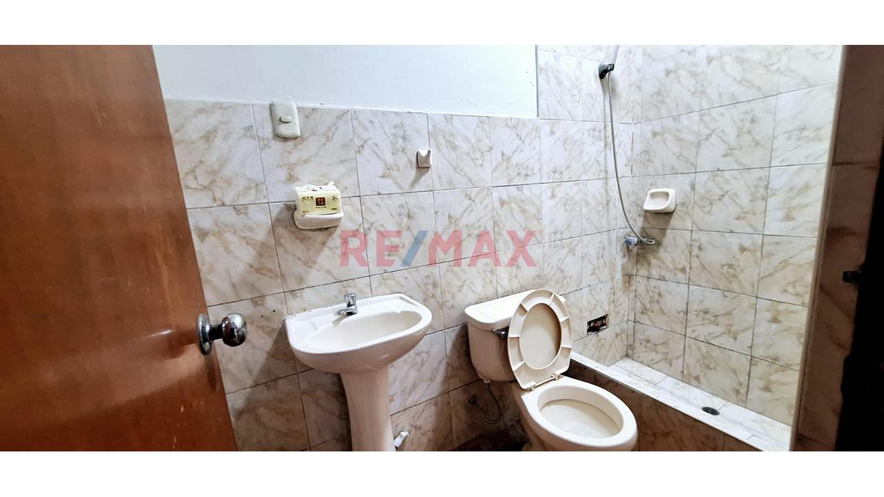 Alquiler Local Comercial S.M.P. - 2