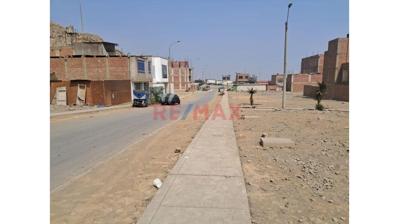 Terreno En Venta En El Portillo De Carapongo - 2