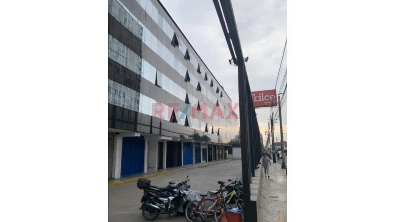 Oficina En Alquiler De 43.88M2 Surquillo - 1