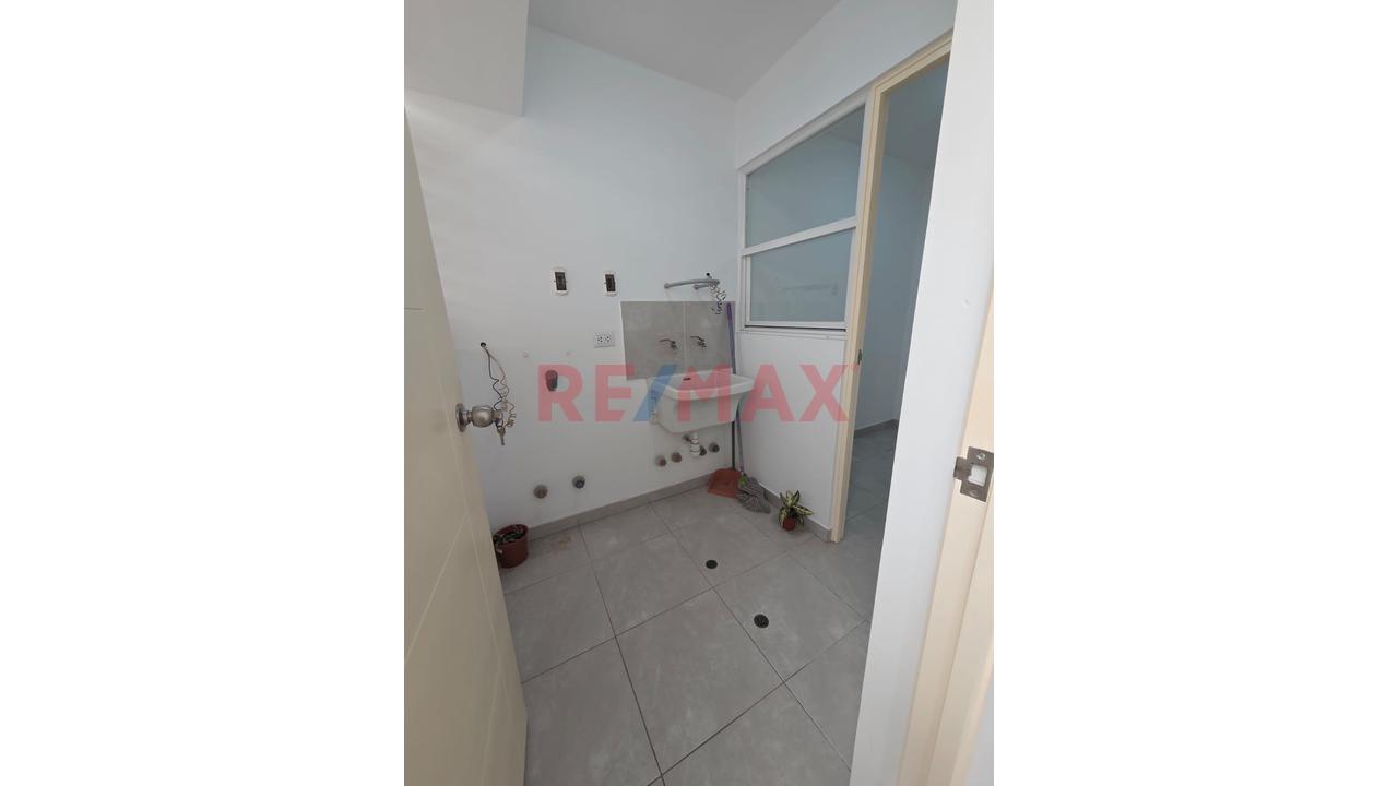Venta De Duplex En Surquillo ! - 16