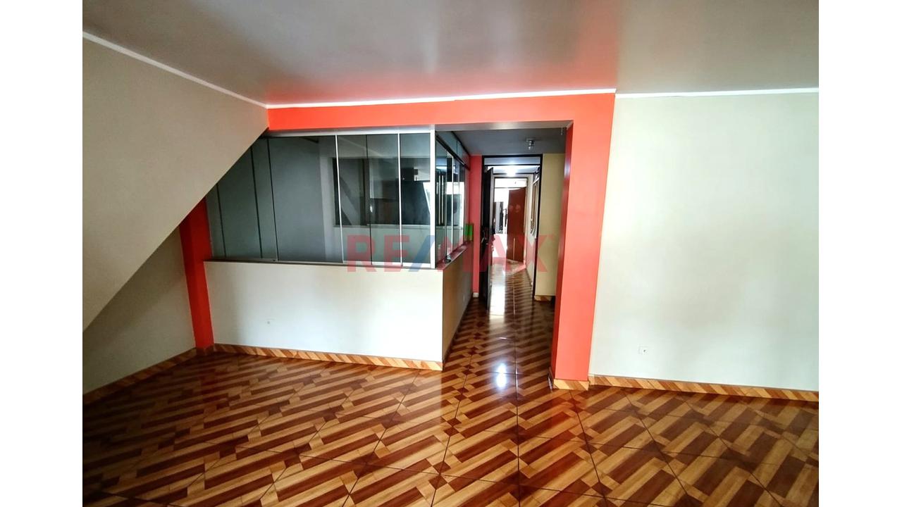 Casa de 9 dormitorios en Carabayllo, 538 m² — foto 5