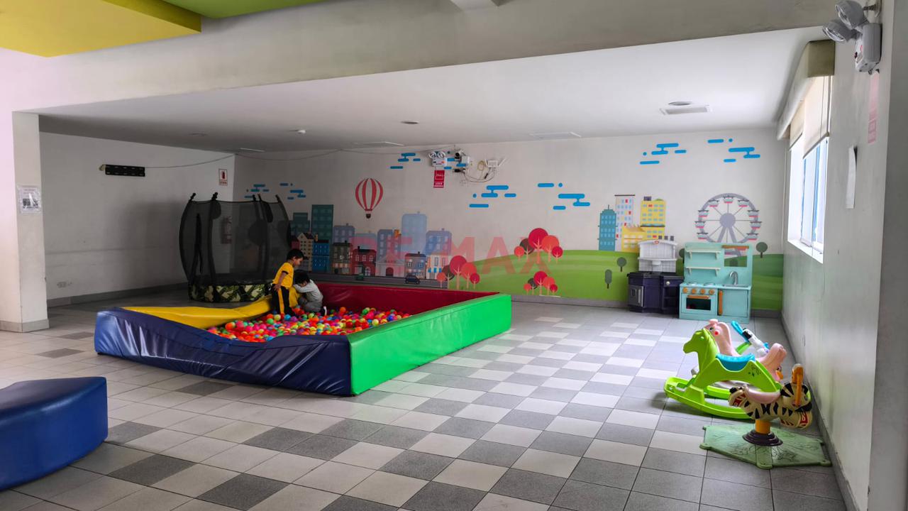 Vendo Moderno Departamento En Piso 6 - El Agustino - 6