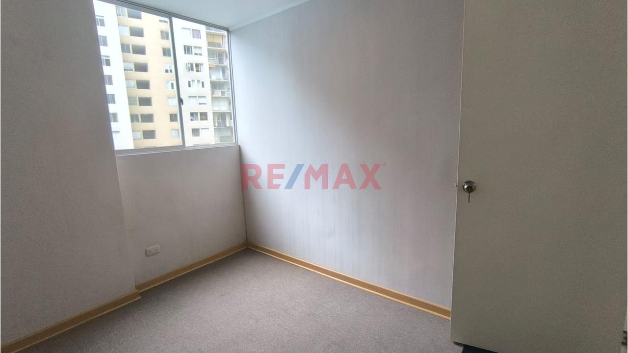 Vendo Moderno Departamento En Piso 6 - El Agustino - 15