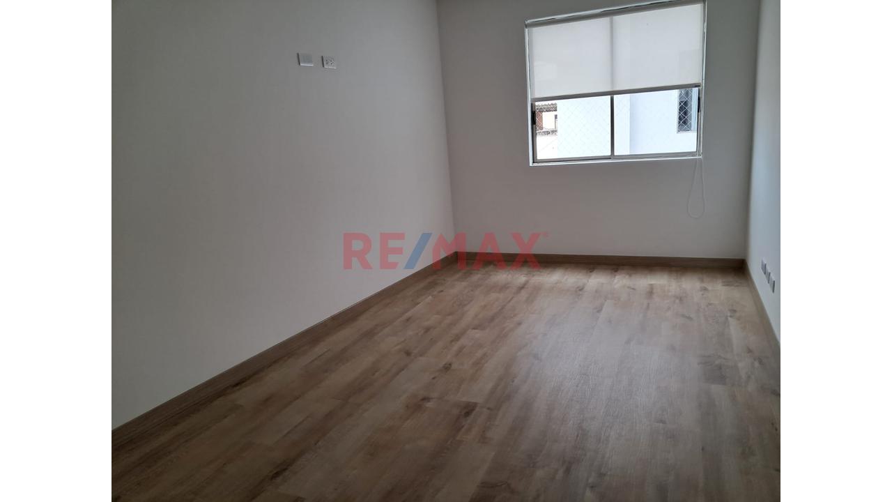 Alquilo Exclusivo Departamento Frente Al Lima Cricket & Football Club En Magdalena - 19