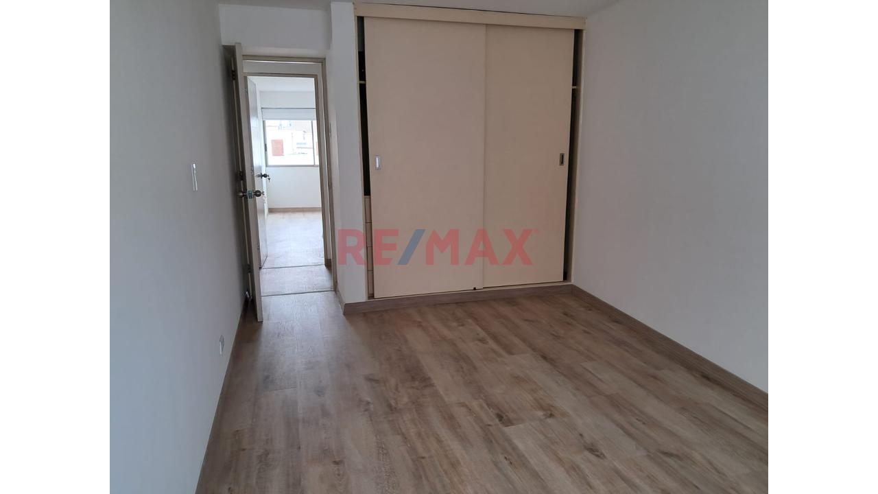 Alquilo Exclusivo Departamento Frente Al Lima Cricket & Football Club En Magdalena - 20