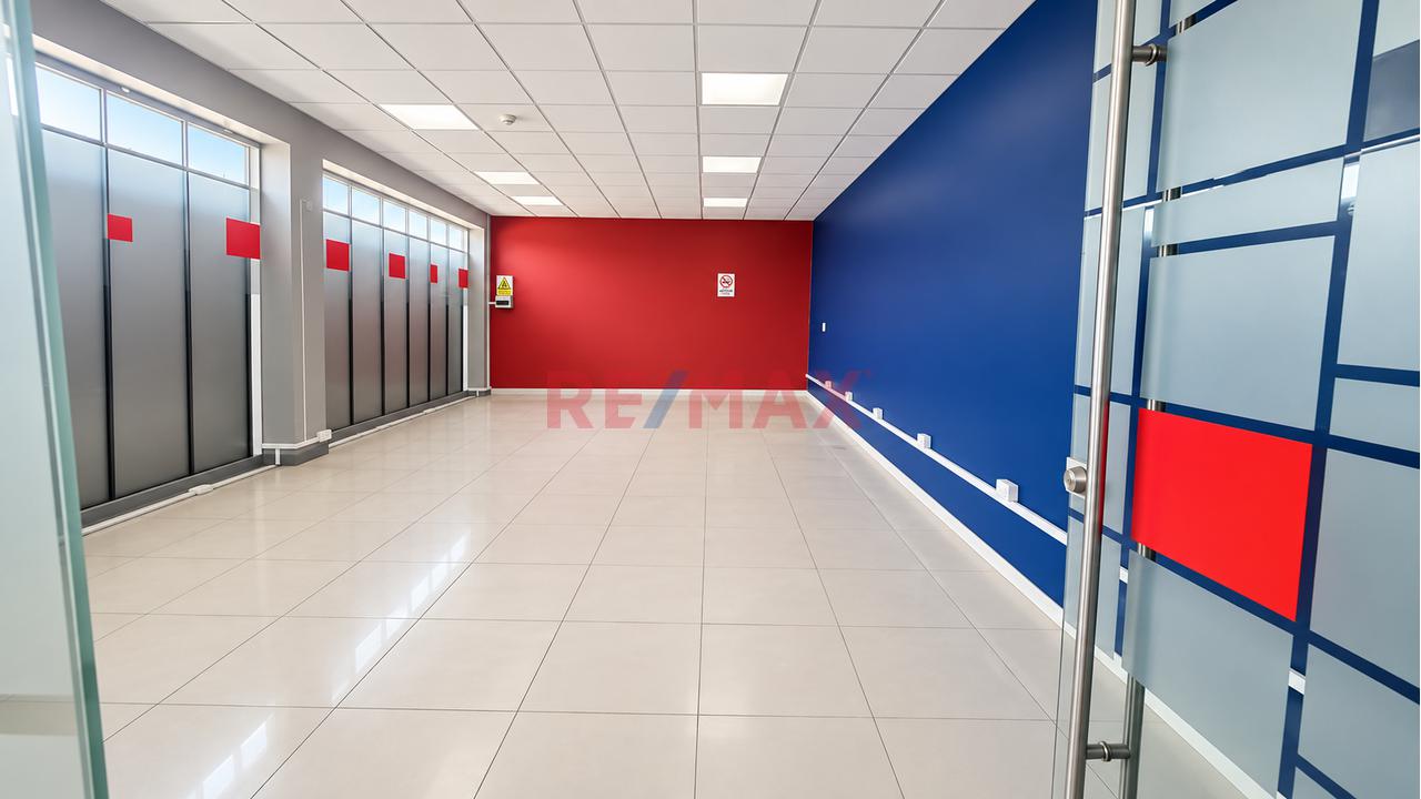 Edificio Institucional Y Comercial En Alquiler - 5