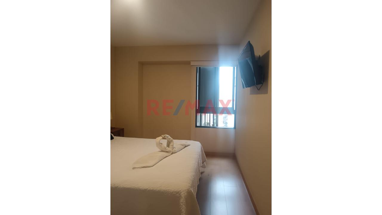 Alquilo Departamento En Av Arequipa- Lince - 12