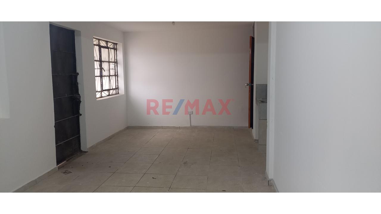 Local Comercial En Alquiler - Ves - 18