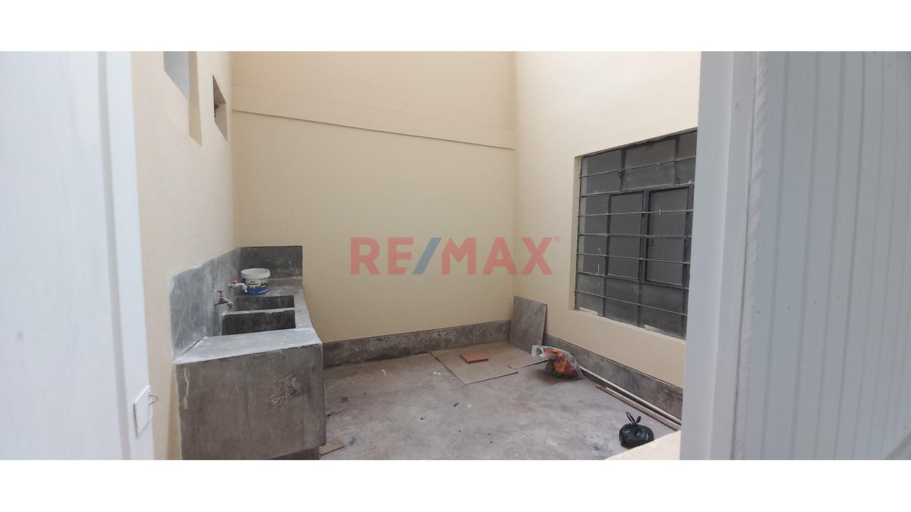 Local Comercial En Alquiler - Ves - 15