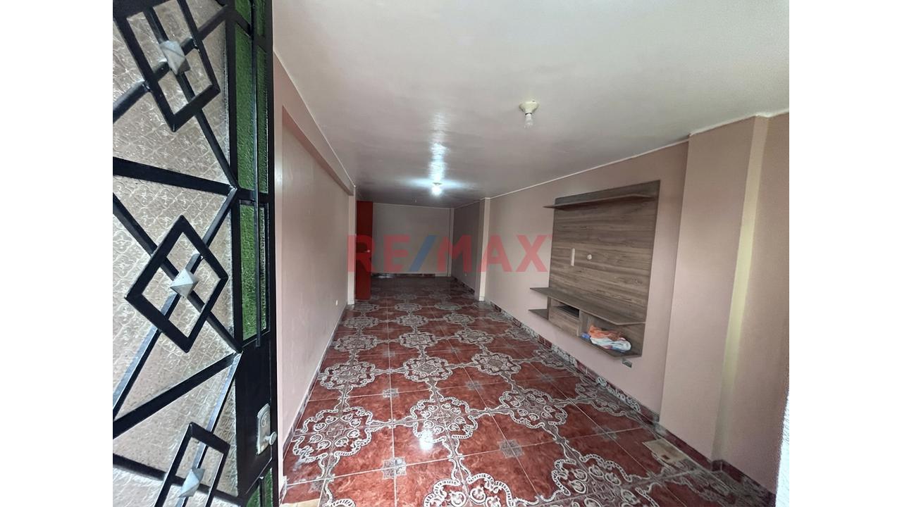 Se Vende Casa De 90 M2 Upis Huascar - 13