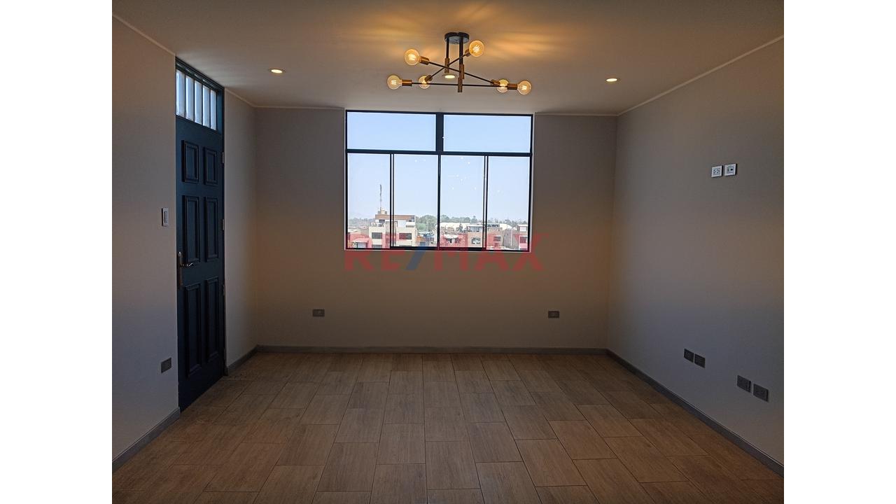 🏠 ¡Alquiler De Dúplex Exclusivo En Comas! 🏠 - 2