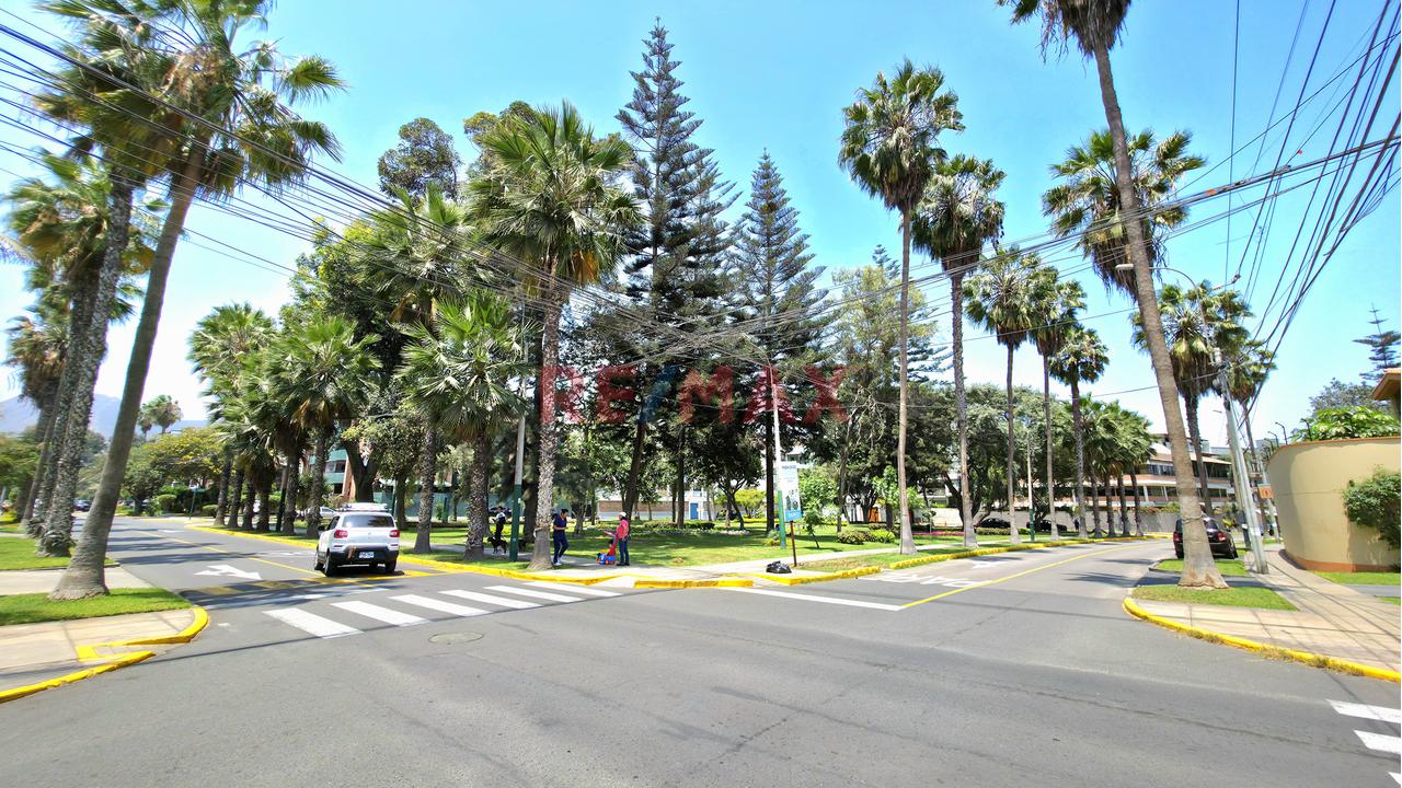 Vendo Exclusivo Dúplex En 1Er Piso Con Ascensor Directo, Terrazas Y 2 Cocheras – Chacarilla - 21