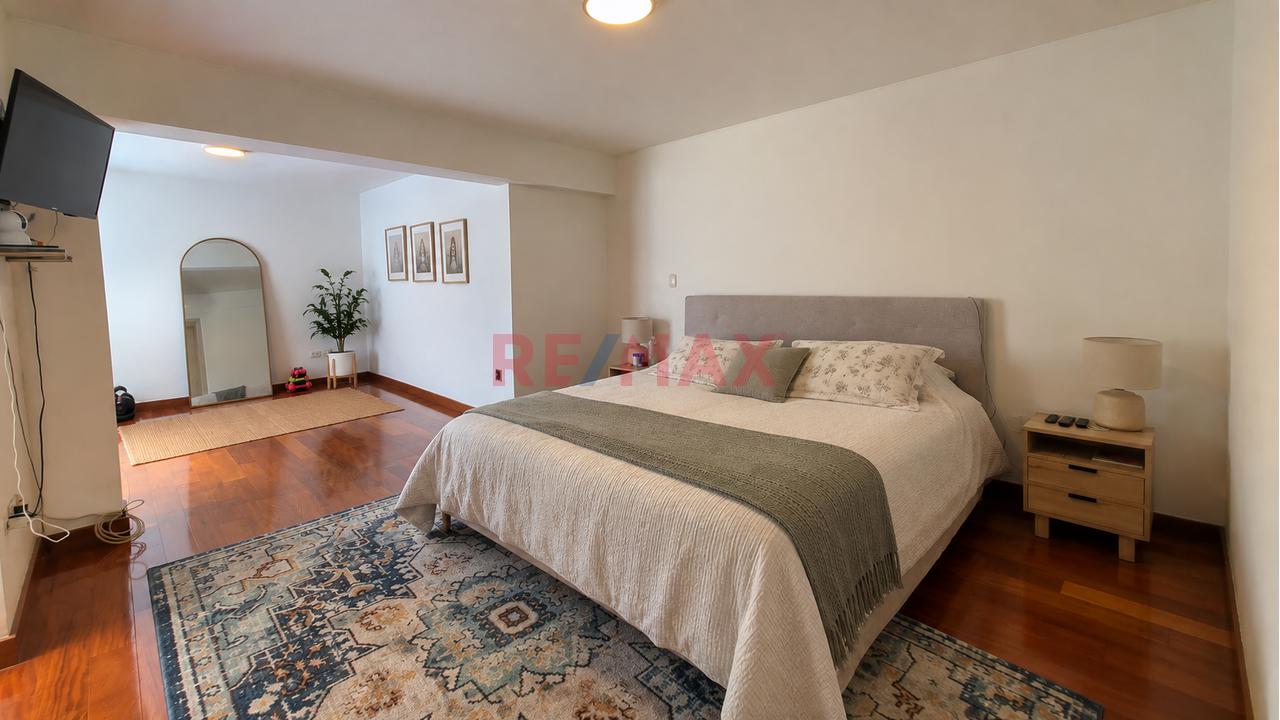 Vendo Exclusivo Dúplex En 1Er Piso Con Ascensor Directo, Terrazas Y 2 Cocheras – Chacarilla — foto 7