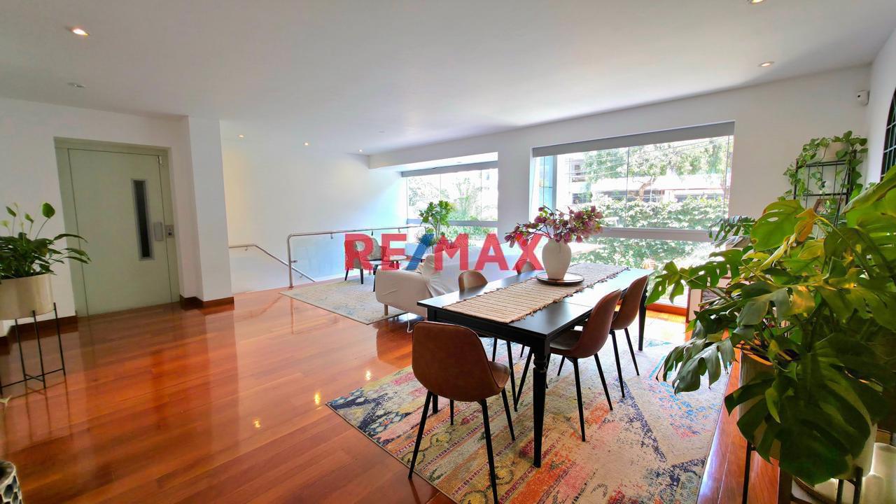 Vendo Exclusivo Dúplex En 1Er Piso Con Ascensor Directo, Terrazas Y 2 Cocheras – Chacarilla