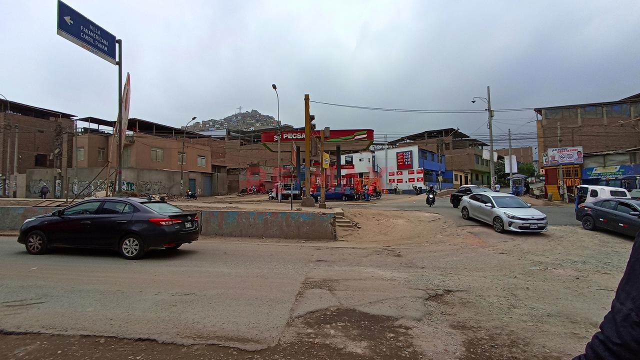 Venta De Casa Como Terreno En Villa Maria Del Triunfo - 9