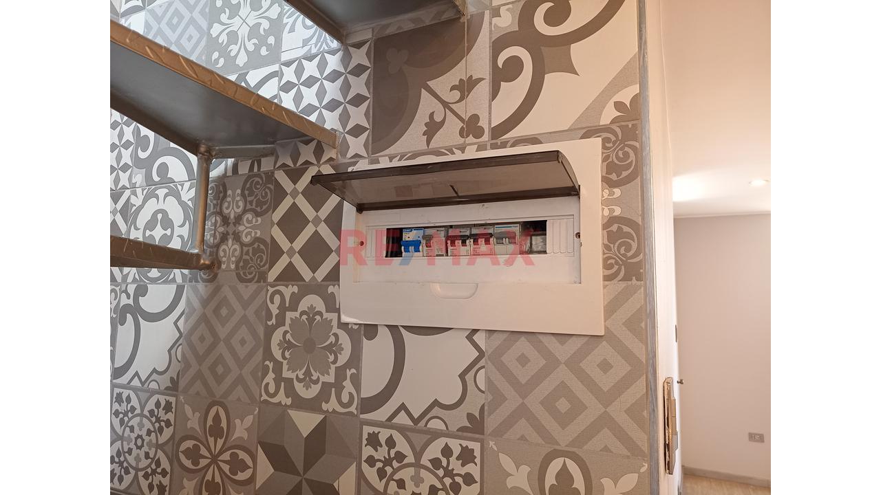 Se Alquila Un Departamento Duplex En Urbanizacion La Alborada En Comas — foto 11