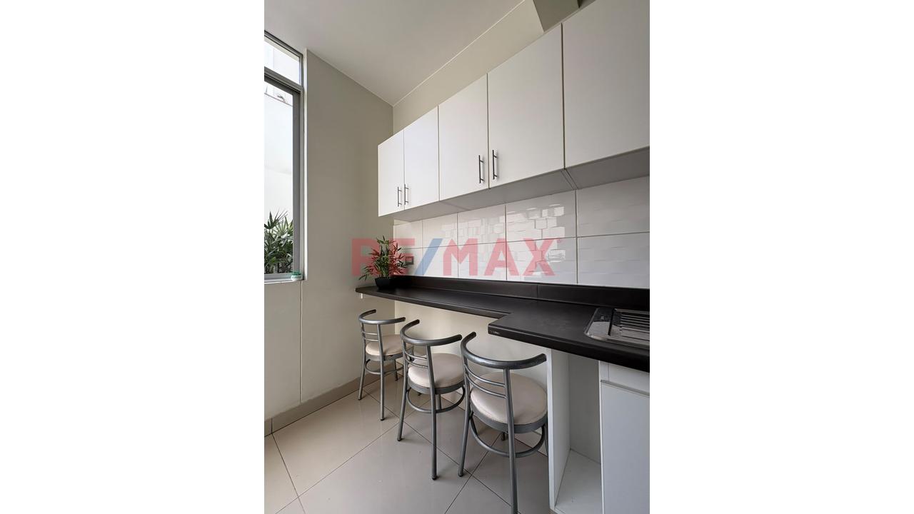✨ Amplio Departamento En 1Er Piso Con Terraza Y Patio | Miraflores - 10