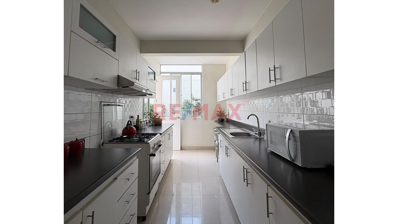 ✨ Amplio Departamento En 1Er Piso Con Terraza Y Patio | Miraflores - 9