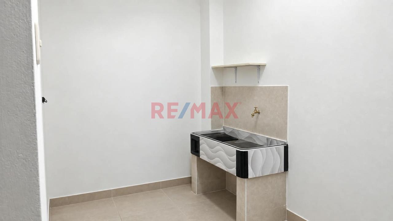 Casa En Venta Alameda Real Portales Lambayeque - 8