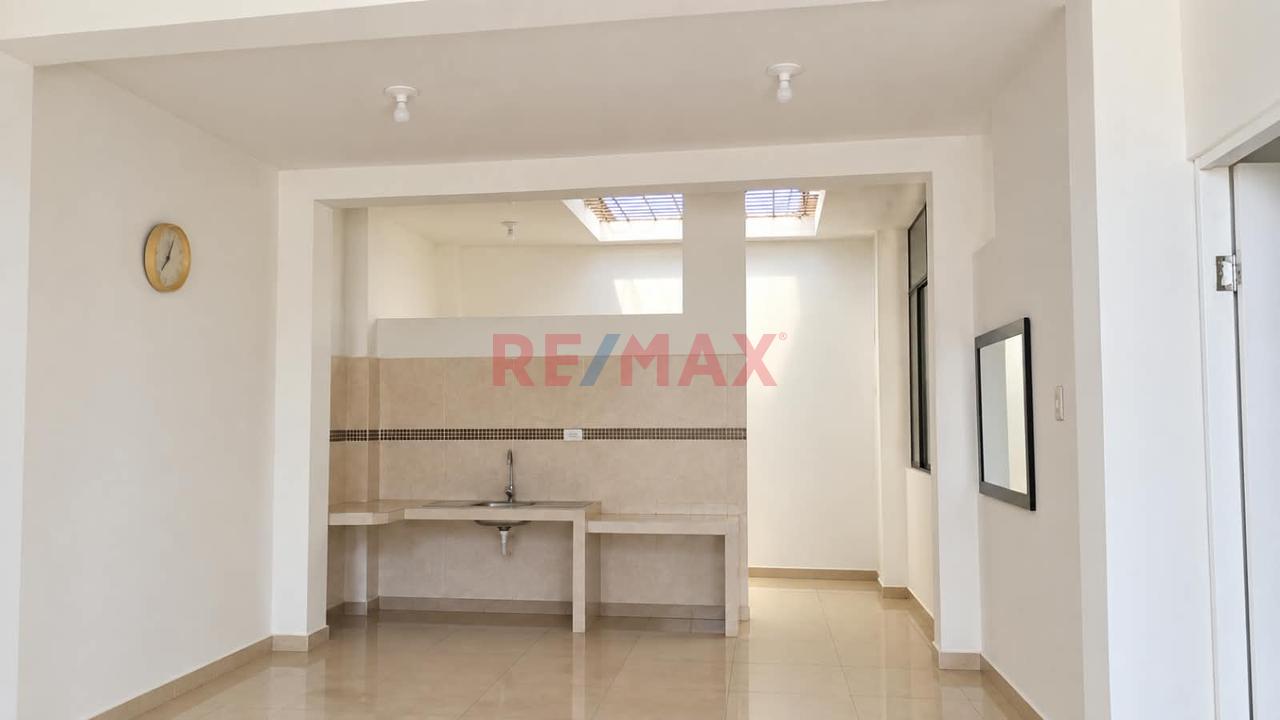 Casa En Venta Alameda Real Portales Lambayeque - 5