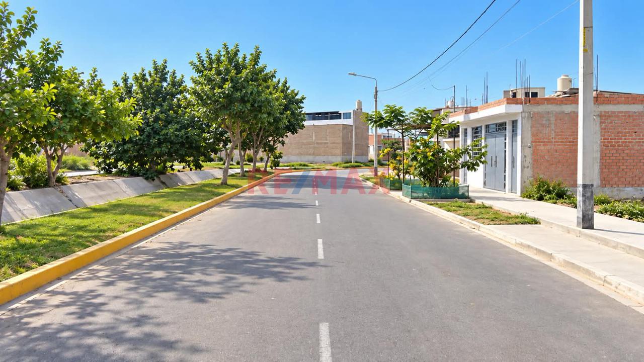 Casa En Venta Alameda Real Portales Lambayeque - 2
