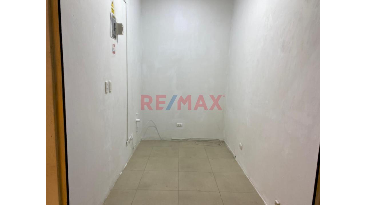 Alquiler De Local En 1Er Piso En Galeria De San Borja Norte - 6