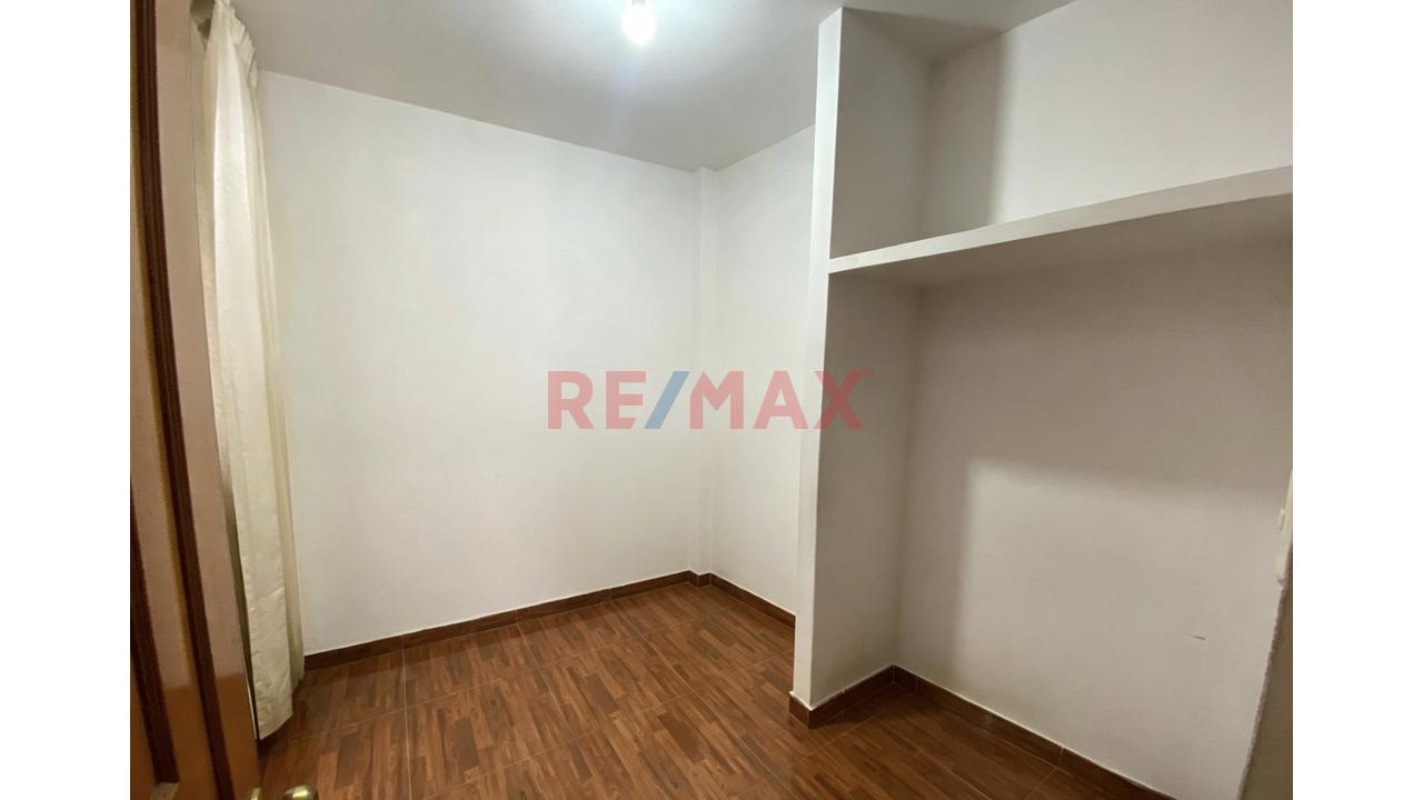 Casa De 2 Pisos Más Azotea En Venta Urbanizacion La Purisima Chiclayo - 8