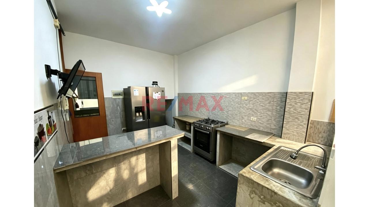 Casa De 2 Pisos Más Azotea En Venta Urbanizacion La Purisima Chiclayo - 5