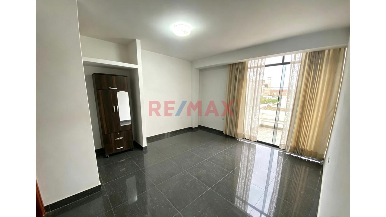 Casa De 2 Pisos Más Azotea En Venta Urbanizacion La Purisima Chiclayo - 13