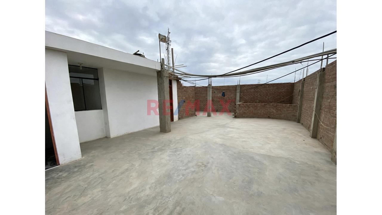Casa De 2 Pisos Más Azotea En Venta Urbanizacion La Purisima Chiclayo - 19