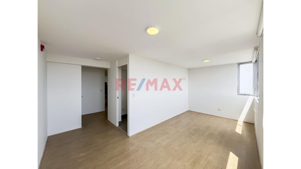 Venta De Departamento En Piso 14 Con Vista Panorámica – Cercado De Lima - 4
