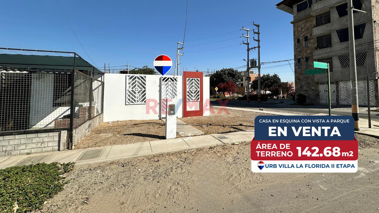 Casa En Esquina | Vista A Parque | Villa La Florida Ii Etapa | Ica