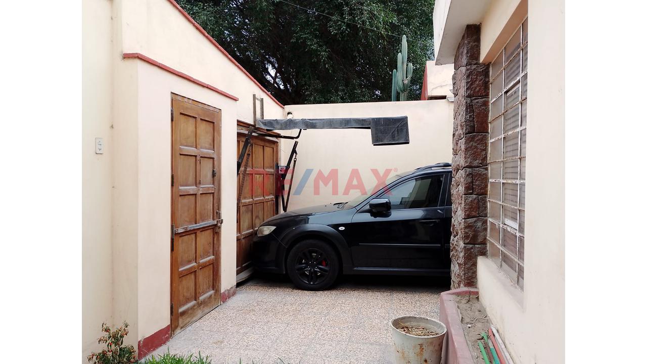 Se Vende Casa En Urbanización El Palmar, Santiago De Surco - 2