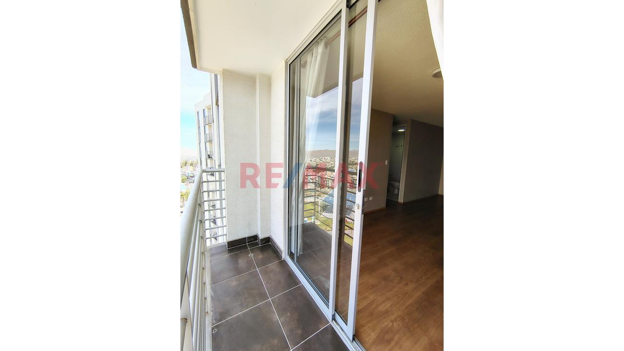 Alquiler Departamento Semi Estreno Y Recién Remodelado En Condominio Privado - Miraflores - 1