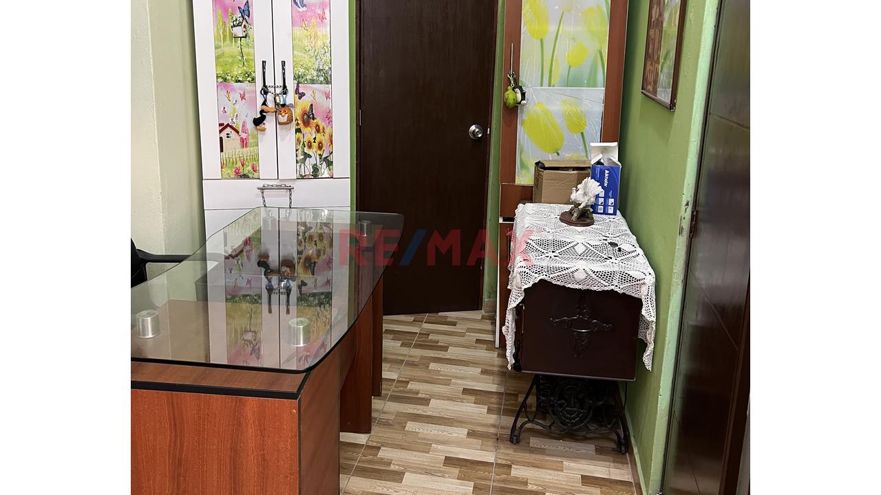 🔥 ¡Oportunidad En Chorrillos! Casa De 2 Pisos Con Potencial Ideal Para Vivir O Invertir 🔥 - 13