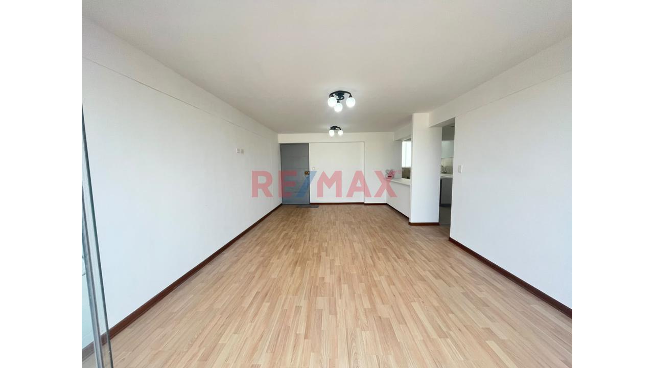 Venta De Departamento En Breña - 7