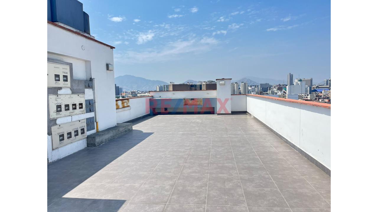 Venta De Departamento En Breña - 4