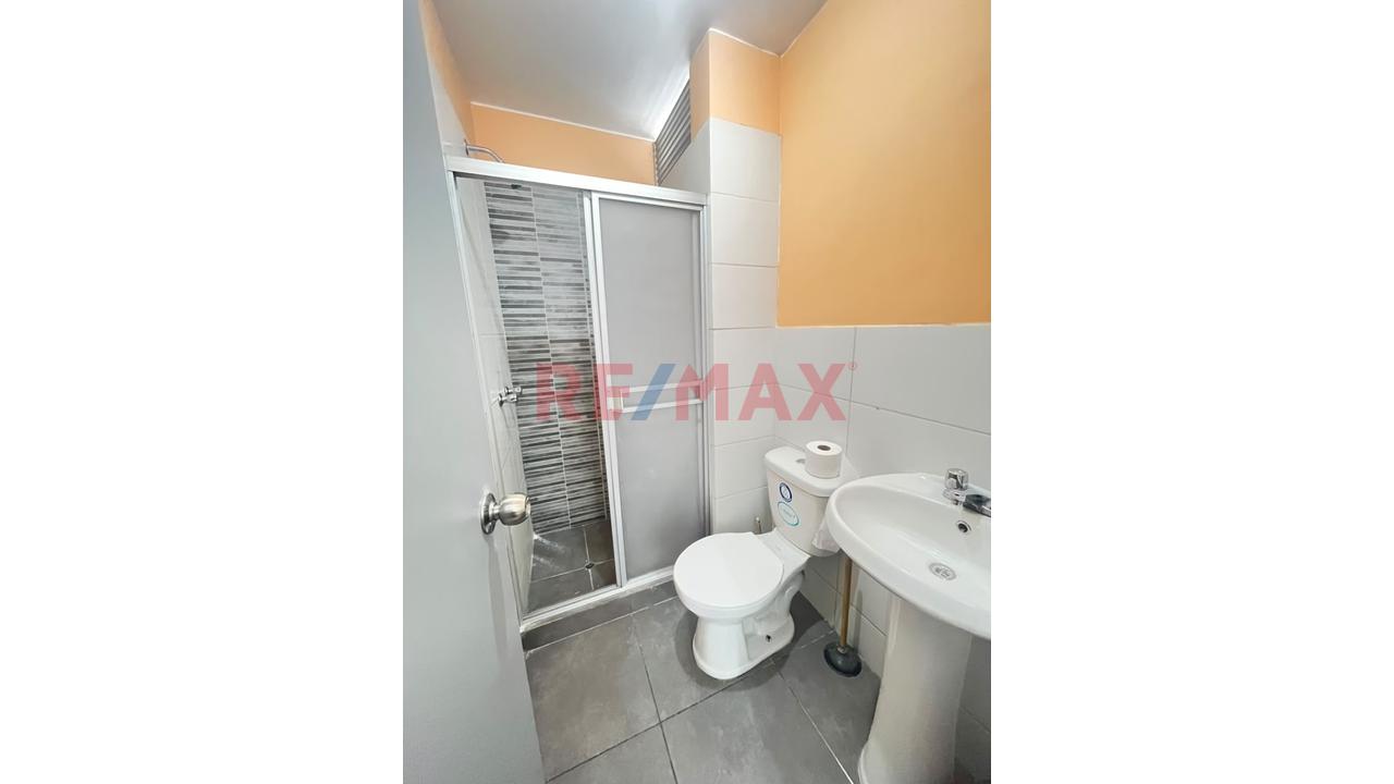 Venta De Departamento En Breña - 12