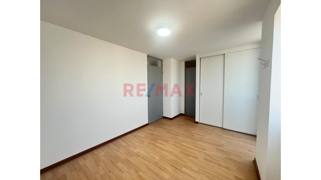 Venta De Departamento En Breña - 13