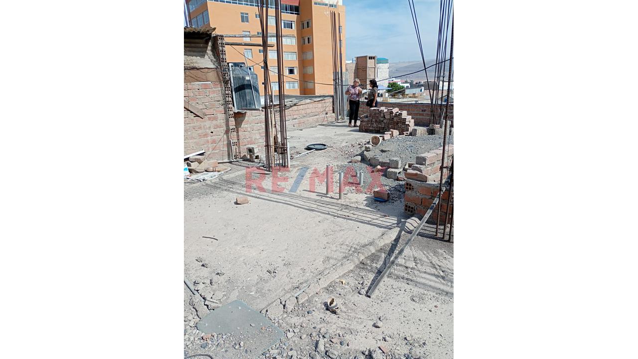 Venta De Aires En Edificio De 4 Pisos En El Entro De Tacna - 3